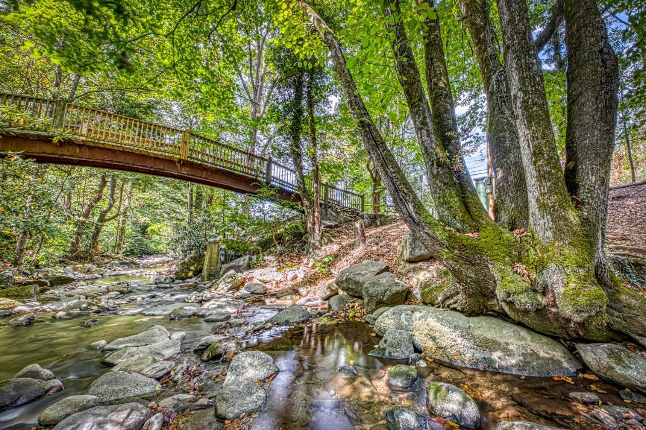 The Great Dogwood Manor Gatlinburg Exterior photo